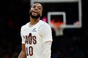 不中用??！加蘭13投僅2中 “怒砍”6分2籃板4助攻1蓋帽