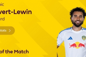 破門鎖定勝局，英超官方：勒溫當選利茲聯(lián)3-1切爾西全場最佳