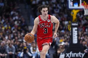 苦苦支撐！吉迪上半場7投4中&罰球8中7 砍下15分7籃板3助攻