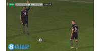 神人對局！柏林聯(lián)合后衛(wèi)頭球烏龍，半場全隊2烏龍，拜仁獲3-1領(lǐng)先
