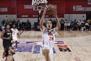 樂透秀??！公牛12號秀埃桑格將接受肩部手術(shù)&賽季報(bào)銷！僅出戰(zhàn)2場