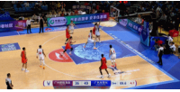 神來之筆！逄硯鈞搶斷后超遠三分出手 壓哨洞穿籃心