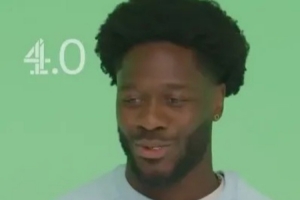 牛頭人?森林后衛(wèi)稱自己在和另一個(gè)球星的女友聊天，遭阿姨訓(xùn)斥