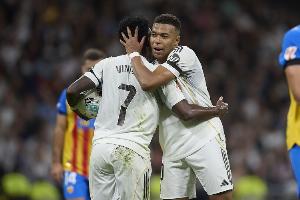 已連續(xù)踢六個客場！TA：皇馬西甲被巴薩反超 因伯納烏辦NFL賽