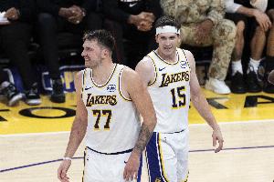 膩歪！里夫斯喊話東契奇：盧卡請(qǐng)你快回來(lái) 我好想念你啊