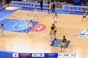 越來越適應節(jié)奏！探花龐崢麟13中6&三分5中2拿到16分2板6助