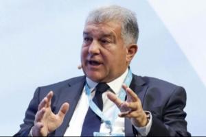 拉波爾塔：梅西是巴薩和足球的GOAT 對他的致敬必須選擇正確時機