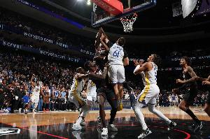 【菜鳥】埃奇庫姆補(bǔ)籃弒殺勇士 費(fèi)爾斯20分7板6助 蒂耶羅4分1斷