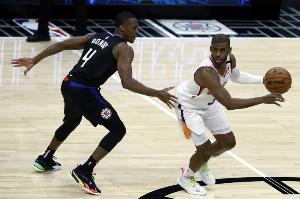 皮爾斯：不認(rèn)為保羅不可執(zhí)教 隆多也經(jīng)常不執(zhí)行老里的戰(zhàn)術(shù)