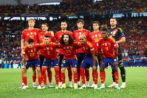 西班牙和烏拉圭第3次在世界杯交鋒，此前兩次均以平局收?qǐng)? >
                                        </div>
                                    </div>
                                    <div   id=