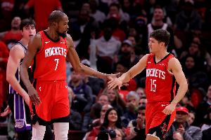 杜蘭特：無論是作為替補或首發(fā) 謝潑德總能抓住機會并充分利用