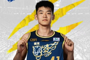 媒體人：王洪澤再高5cm就好了 那能把易建聯(lián)退役后的空缺徹底補(bǔ)上