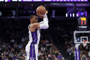 威少本賽季首發(fā)時場均14.5分7.6板7.5助1.5斷 真實命中率54%