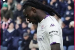 米體：小基恩想罰點(diǎn)球但隊(duì)友不給，進(jìn)球后面帶不悅沒有參與慶祝