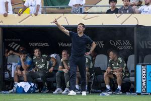 馬卡記者：阿隆索與維尼修斯、貝林厄姆、巴爾韋德關(guān)系緊張