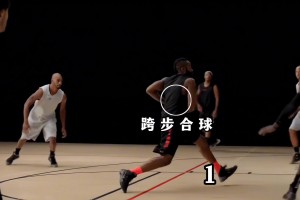 籃球場小男孩驚現(xiàn)落坨翔子??！一旁老師震驚出表情包不敢信！