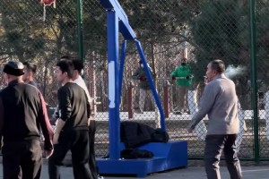 大爺：我真·底角抽煙