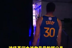 好家伙！里夫斯最后突破時(shí)，追夢將詹姆斯整個(gè)胳膊完全拽住！