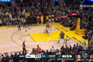 功虧一簣！庫里最后關(guān)頭連續(xù)兩記超強(qiáng)三分，一度將比分追平！