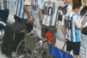 球迷從輪椅上站了起來！梅西擁有“治愈”殘疾人的力量