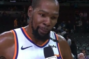 認(rèn)同嗎？杜蘭特前日在采訪中稱約基奇為“歷史前十球員”