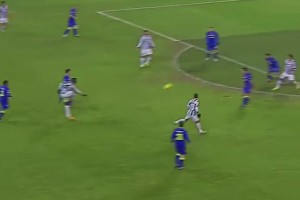 先奪世界足球先生再得環(huán)足獎！這樣的維尼修斯跟巔峰內(nèi)馬爾你選誰