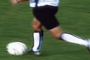 以一敵多！這就是被梅西當(dāng)做偶像的男人！