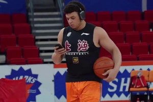 降維打擊！國際賽場的喬丹是怎么打球的？