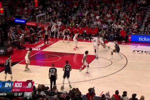 太拼了！歐文末節(jié)開啟仙人模式連砍13分 憑一己之力追至5分！