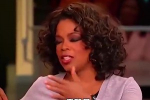 巴克利懟喬丹名場(chǎng)面：他帥個(gè)屁，你有幾億美金你也帥？??