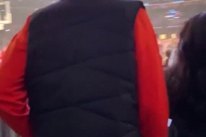 科比和GIGI最后一次去往斯臺(tái)普斯看球，已經(jīng)過去了五年~