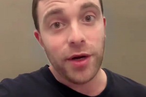 英超冬季轉(zhuǎn)會(huì)窗開啟！薩拉赫、孫興慜、阿諾德等球星或?qū)⒁字? >
                                        </div>
                                    </div>
                                    <div   id=