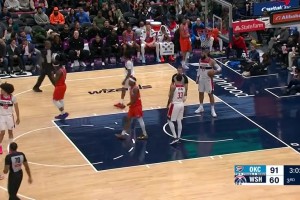 逆轉(zhuǎn)功不可沒！威少賽后拿到掘金隊內(nèi)DPOG大銀鏈子