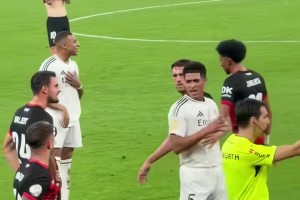 毫無懼色!貝林厄姆一人硬剛馬洛卡幾人，未來皇馬隊長不二人選？