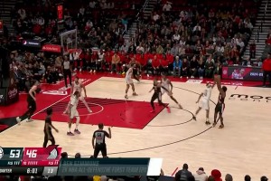 昔日榜眼模板羅斯/威少！亨德森半場10中9爆砍賽季新高25分