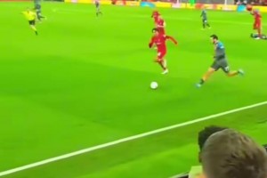 K77：阿諾德你小子，我過(guò)你就像在馳騁66號(hào)公路??