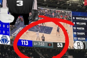 保羅聞訊趕來??末節(jié)還7分鐘，籃網(wǎng)已經(jīng)落后快船60分了！??！