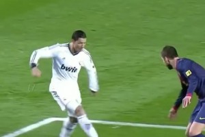 老對手！C羅單挑皮克合集！太多名場面了！