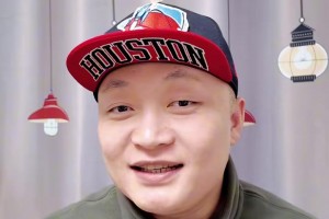 解說(shuō)員周鵬：我們要習(xí)慣這樣升級(jí)后的格林 又一個(gè)周最佳要來(lái)了~