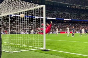 底線視角欣賞！人類已經(jīng)無法阻止巴爾韋德進(jìn)世界波了