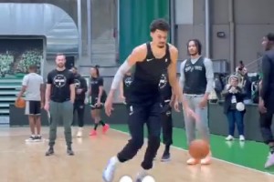 什么怪物??這些動作是一個2米24的地球人能做出來的嗎