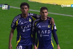 勝利迅速再次取得領(lǐng)先！哈納姆禁區(qū)內(nèi)小角度打門得手！