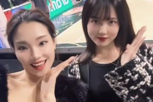 同曦隊(duì)老板兒媳楊肉包曬和美女合影：年前最后一個(gè)主場 完美收官