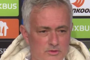 穆里尼奧：安切洛蒂和我說，他在西班牙帶隊(duì)第一還被罵??