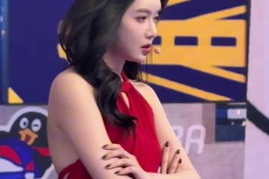 湖人喜提春節(jié)呼吸權(quán)~美娜在演播室可開(kāi)心了