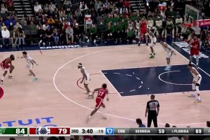 登峰造極！??哈登單節(jié)砍瓜切菜拿下17分，三分拋投全都在線！