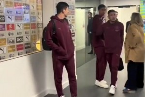 村里走出的大學(xué)生??！胡桑諾夫還是表現(xiàn)得太過拘謹(jǐn)了