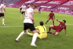 近距離感受一下頂尖門將的反應(yīng)！索默三連撲