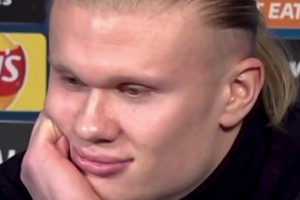 記者：哈蘭德你可能沒機(jī)會(huì)去皇薩啦??哈蘭德：我要呆在曼切斯特