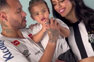 開(kāi)開(kāi)心心一家人！回歸桑托斯父愛(ài)滿滿的內(nèi)馬爾！